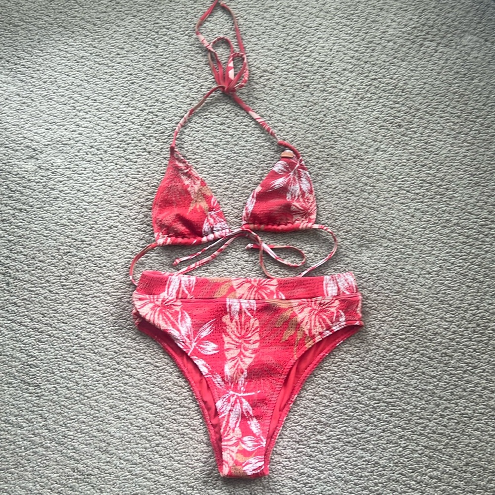 Roxy Seaside Tropics Smocked Bikini top and Bottom (Hibiscus)